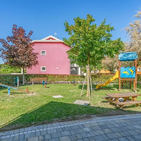 Apartment Village
